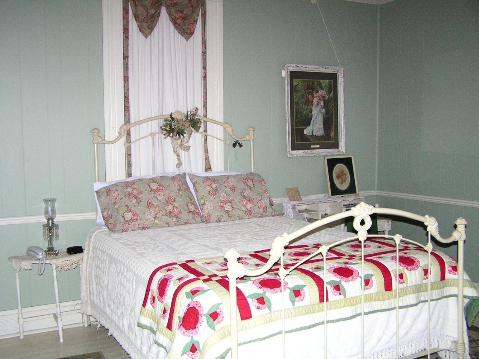 Carleton House Bed And Breakfast Bonham Exteriér fotografie