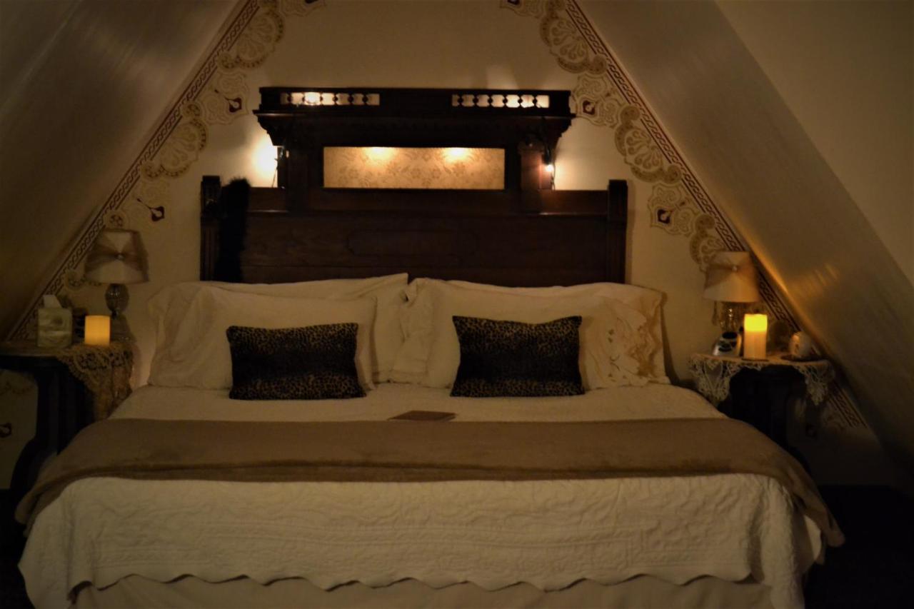 Carleton House Bed And Breakfast Bonham Exteriér fotografie